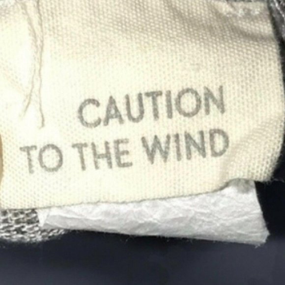 Caution to the Wind Lightweight Sleeveless Top S - Picture 8 of 8